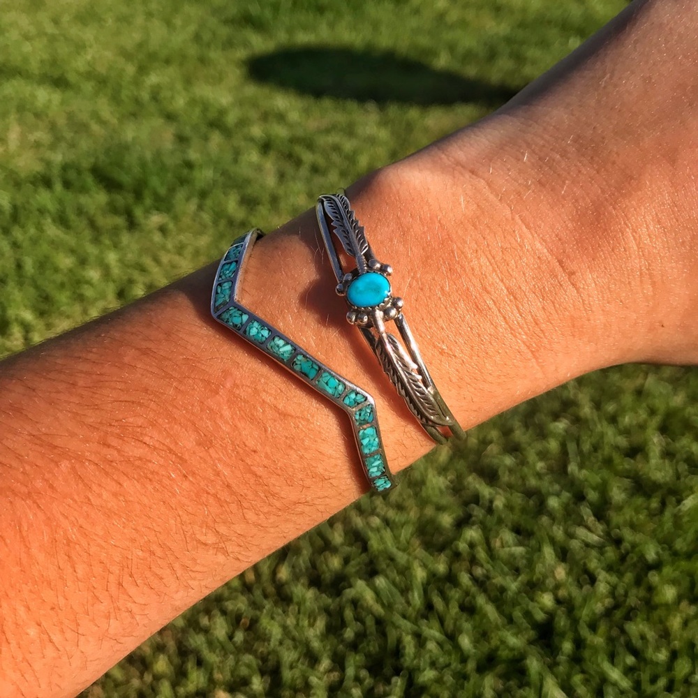 Feathered detailed sterling & turquoise cuff